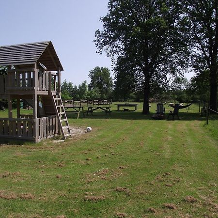 Vakantiehuisjes Landgoed Sonneborghe Kollumerzwaag Extérieur photo